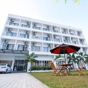 Laya Uhkdu Hotel