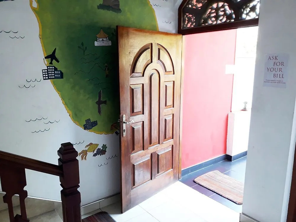 Kandy Walkers Hostel Tennekumbura