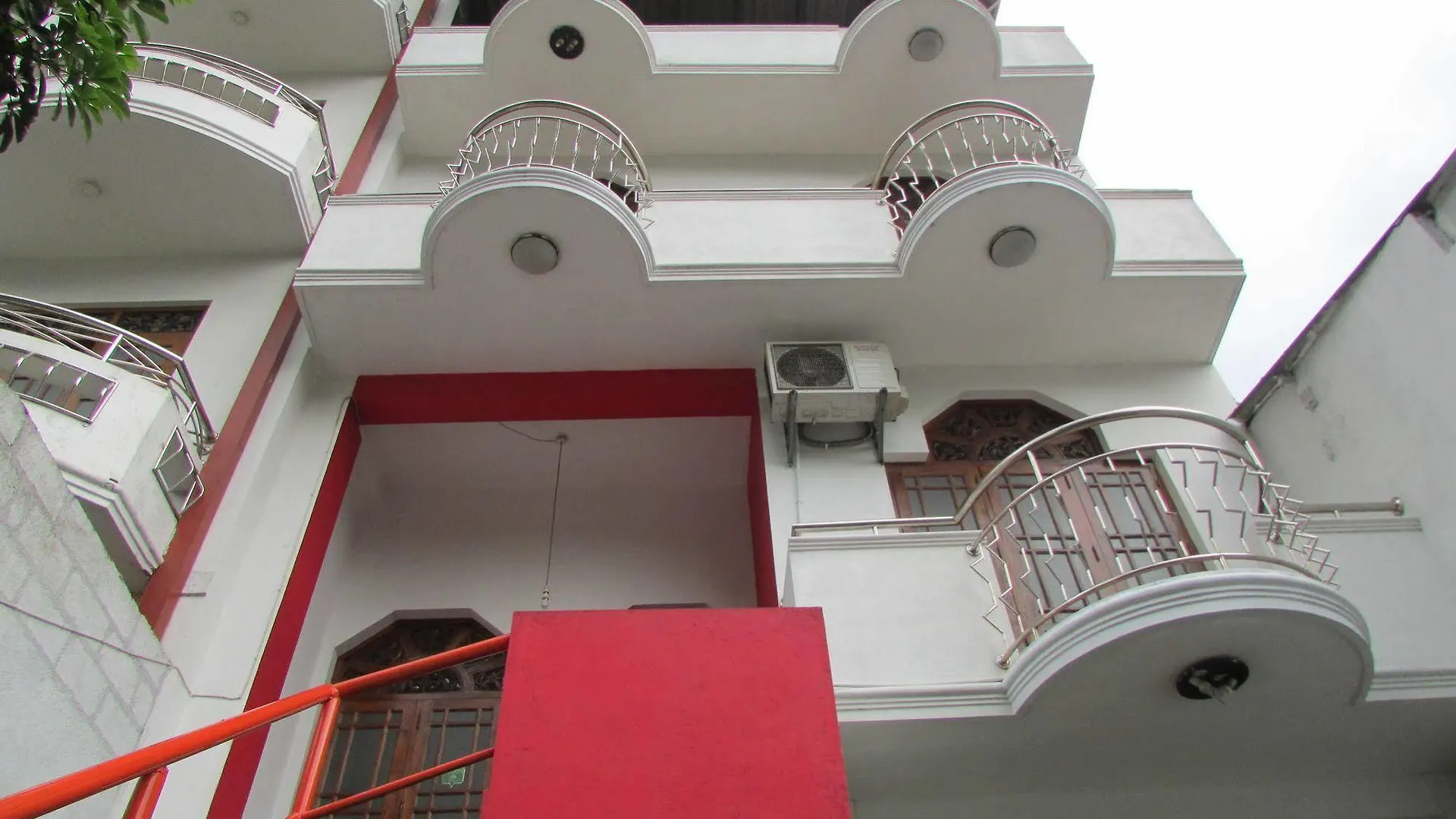 Kandy Walkers Hostel Tennekumbura Sri Lanka